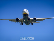 제주공항에 발 묶인 7천여 명 수송작전