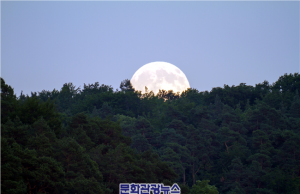 슈퍼 블루문 개기월식, 31일 밤 22시 59분께 절정.. ‘슈퍼문, 블루문, 블러드문을 한번에’