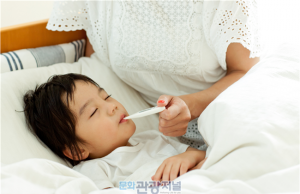 독감 한 달 만에 10배, A·B형 동시 유행 이례적