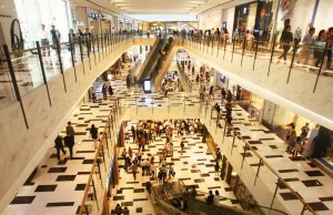 시원한 도심피서 ‘몰캉스’ 대세