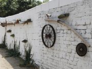 해양 쓰레기로 만든 작품… 고흥 연홍도 ‘연홍미술관‘의 이색적인 전시