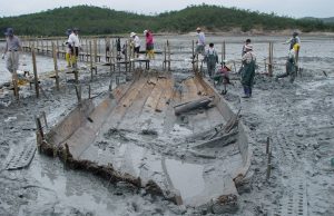 문화재청, 고려 시대 선박 ‘안좌선’ 건조처리 시작