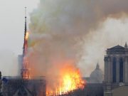 노트르담 성당 화제에 전 세계 곳곳에서 응원
