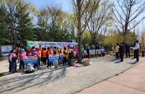 함안 가야읍, 신음천 둑방길 아름다운 나비바늘꽃길 조성