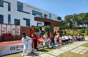 논산열린도서관 어린이 마당극 ‘우렁각시’ 성료