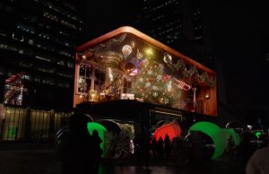 커즈, 환상적인 크리스마스 미디어아트 쇼 선보여