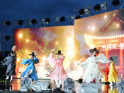 사랑과 감사의 달 5월, 경북으로 축제 여행오세요!