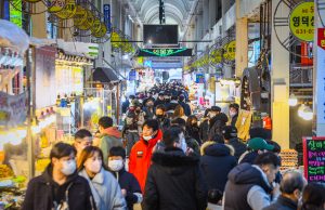 속초관광수산시장, 올해 상반기 가장 많은 관광객이 찾은 관광지로 부상
