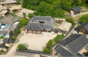 영주 무섬마을 내 만죽재·해우당 고택 및 유물 일괄 국가민속문화유산 지정