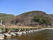 겨울 정선의 매력, 전통 섶다리 품은 아우라지